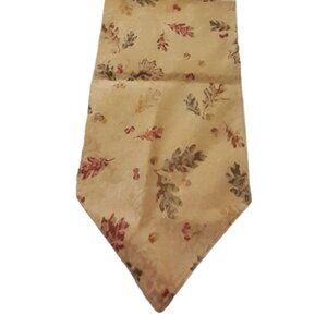 Kohls Harvest Acorn and Leaf Table Runner Thanksgiving Fall